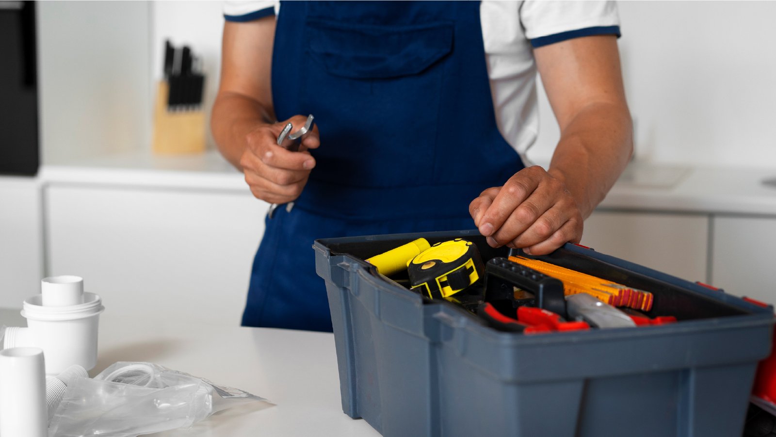 Manutenções no condomínio antes do verão: o que não pode ficar pra depois